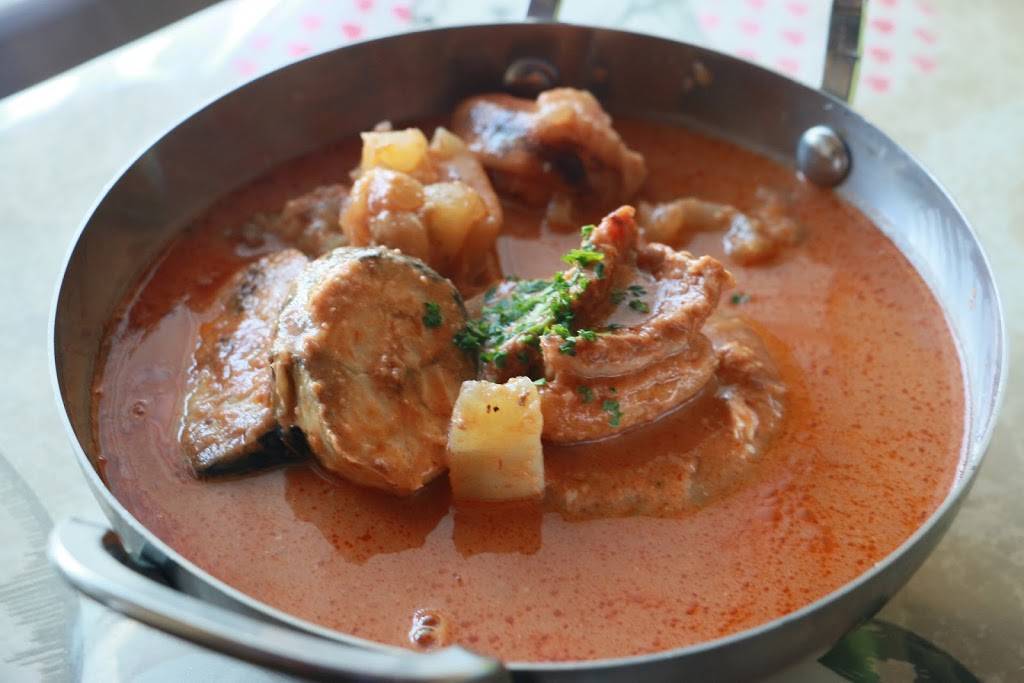 Afro Continental Restaurant | restaurant | 849 Albion Rd, Etobicoke, ON M9V 1A3, Canada | 4165196740 OR +1 416-519-6740