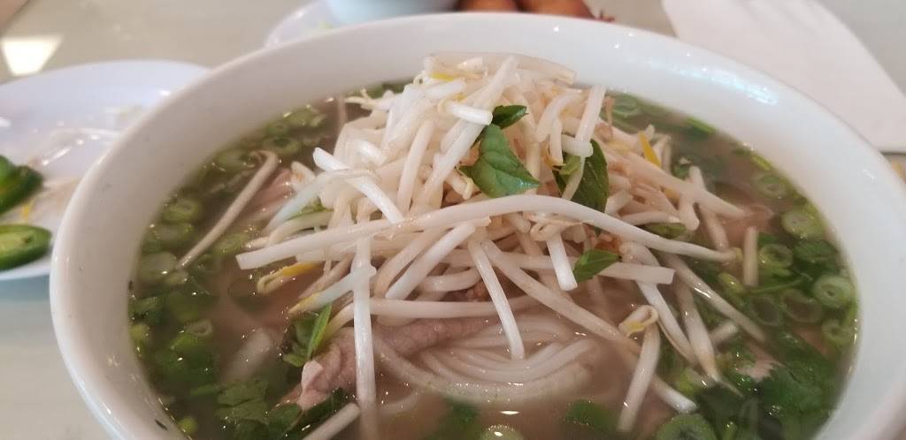 828 Pho | restaurant | 220 W 1st St, Santa Ana, CA 92701, USA | 7145680338 OR +1 714-568-0338