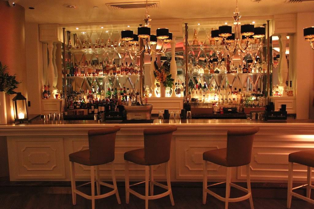 Villa Azur | restaurant | 309 23rd St, Miami Beach, FL 33139, USA | 3057638688 OR +1 305-763-8688