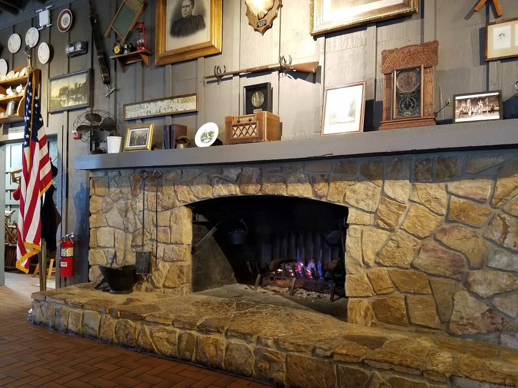 Cracker Barrel Old Country Store | restaurant | 101 Commons Dr, Greenwood, SC 29649, USA | 8642299026 OR +1 864-229-9026