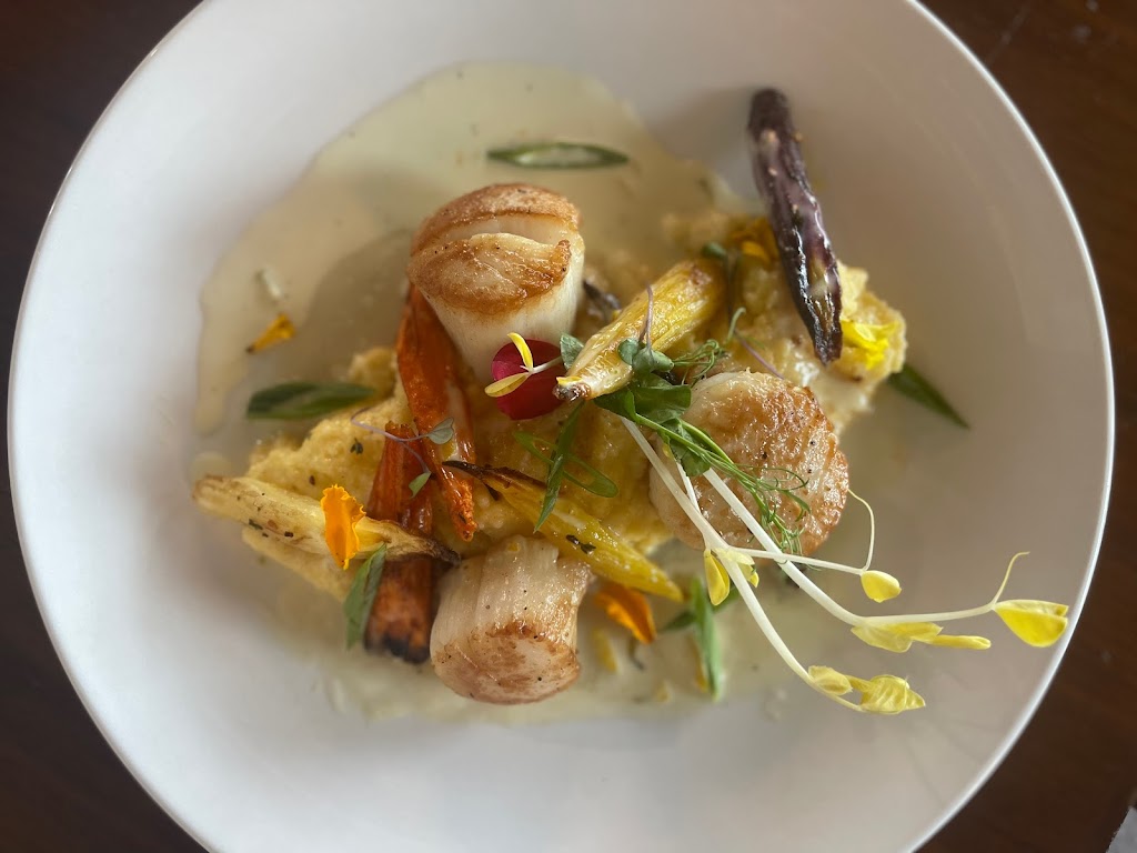 Georgies UTC Restaurant & Bar | restaurant | 229 N Cattlemen Rd, Sarasota, FL 34243, USA | 9419525001 OR +1 941-952-5001