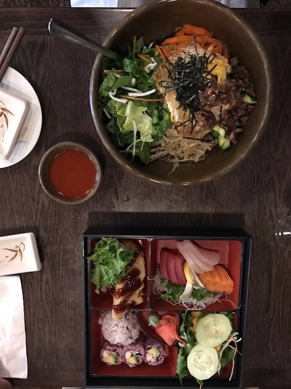 Sushi On Chapel | restaurant | 1022 Chapel St # C, New Haven, CT 06510, USA | 2037764200 OR +1 203-776-4200