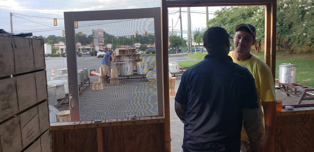 Decaturs Crabs | restaurant | 2000 Plank Rd, Fredericksburg, VA 22401, USA | 5402959354 OR +1 540-295-9354