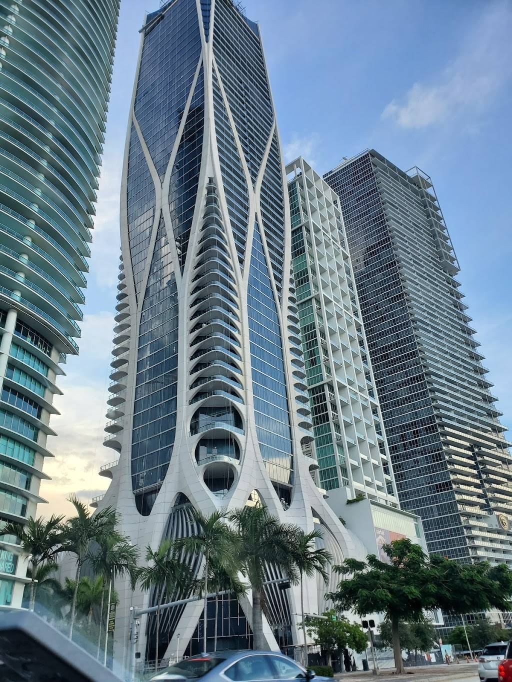 Free Spirits | restaurant | 100 21st St, Miami Beach, FL 33139, USA | 3055325399 OR +1 305-532-5399