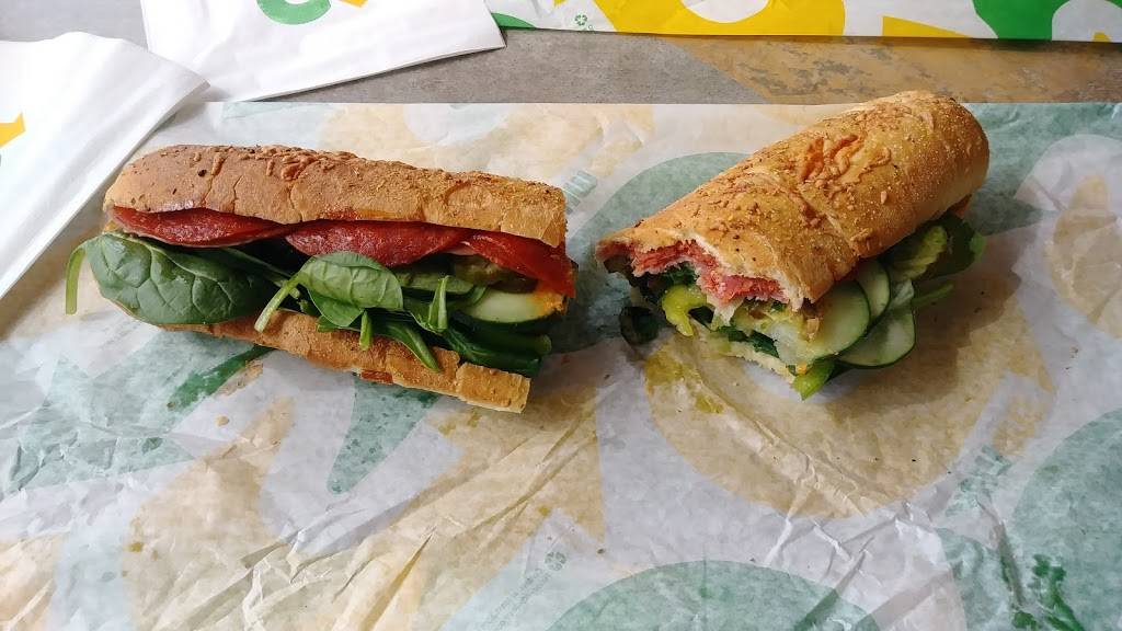 Subway | restaurant | 11524 County Rd 3, Minnetonka, MN 55343, USA | 9529329144 OR +1 952-932-9144