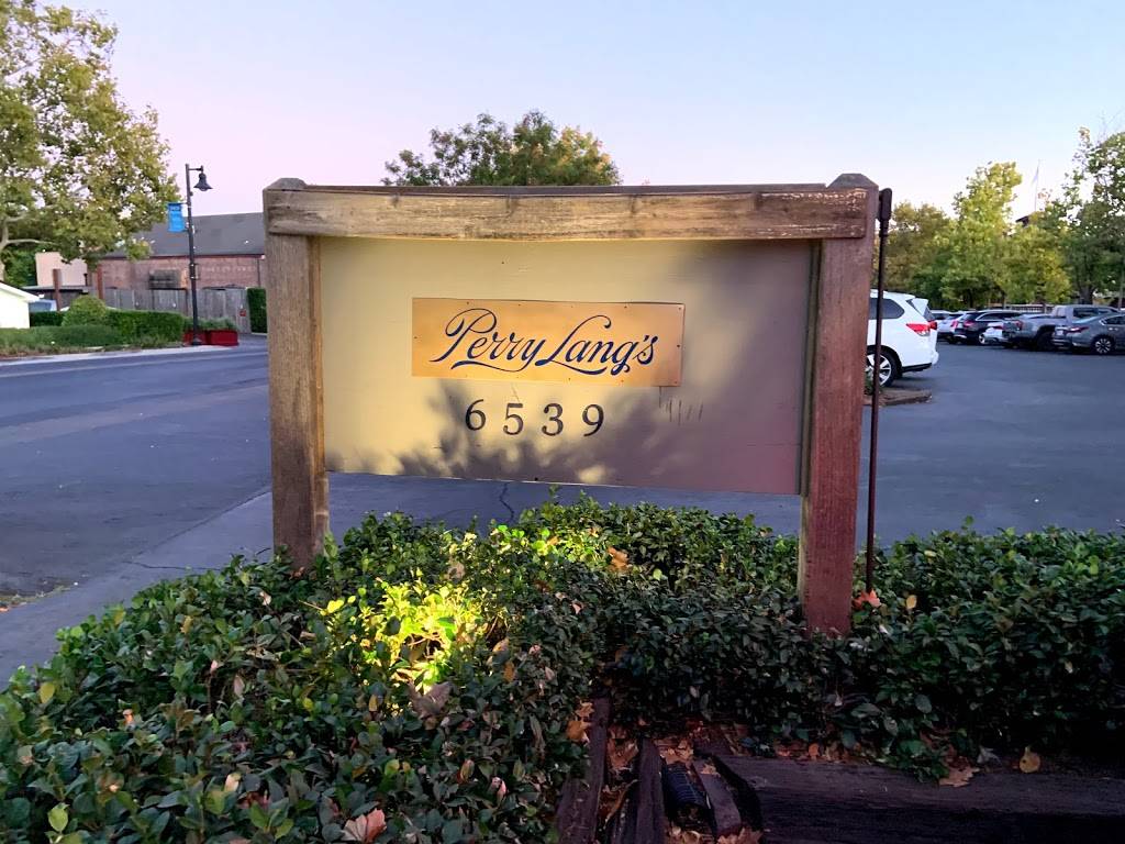 Perry Langs | restaurant | 6539 Washington St, Yountville, CA 94599, USA | 7079454522 OR +1 707-945-4522