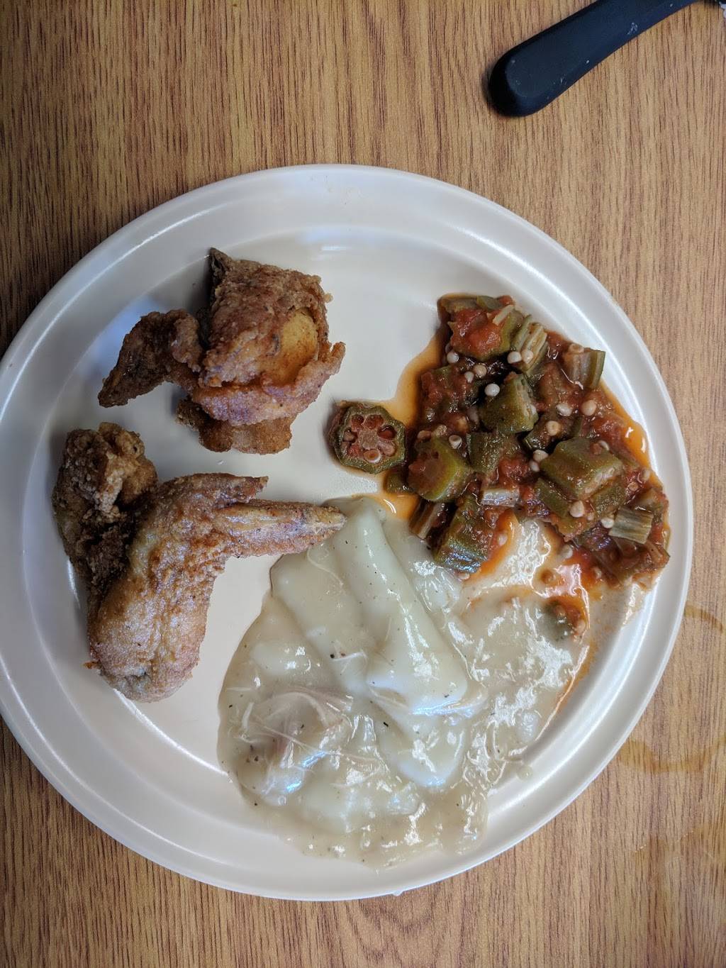 Mullys | restaurant | 695 Lancaster Bypass E, Lancaster, SC 29720, USA | 8032853424 OR +1 803-285-3424