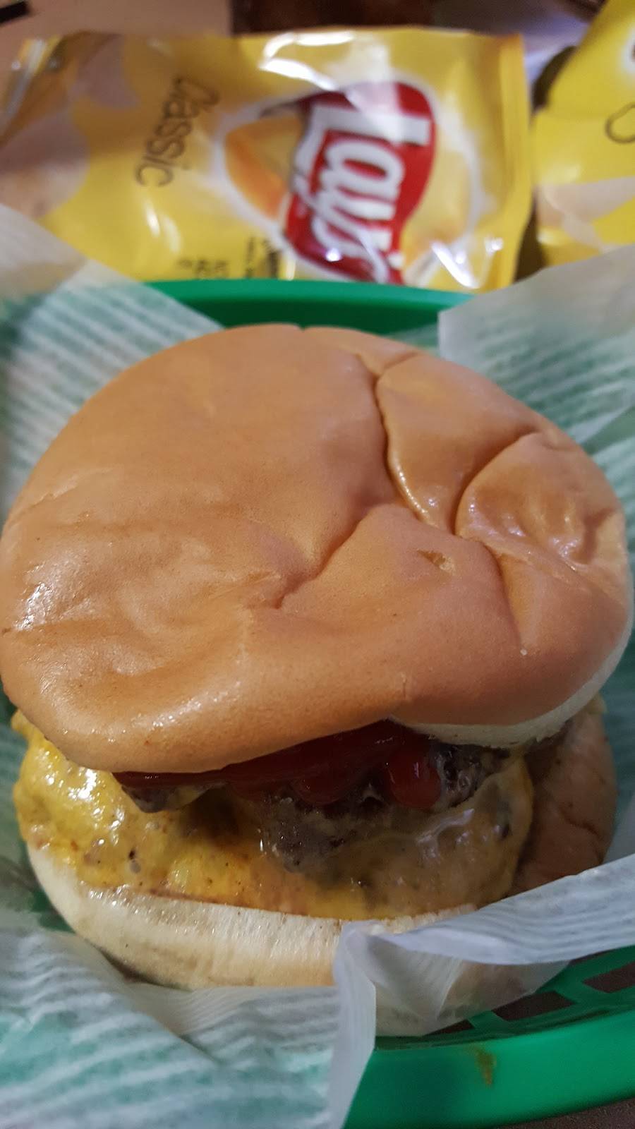 Buds Cafe & Bar | restaurant | 5453 Manhart Ave, Sedalia, CO 80135, USA | 3036889967 OR +1 303-688-9967