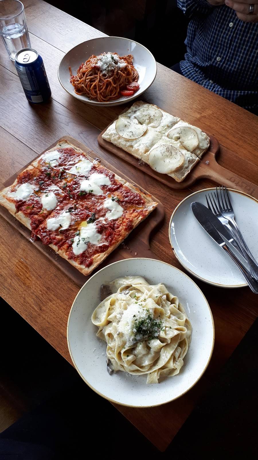 Tosto | restaurant | 609 Roehampton Ave, Toronto, ON M4P 1S7, Canada | 4163220609 OR +1 416-322-0609