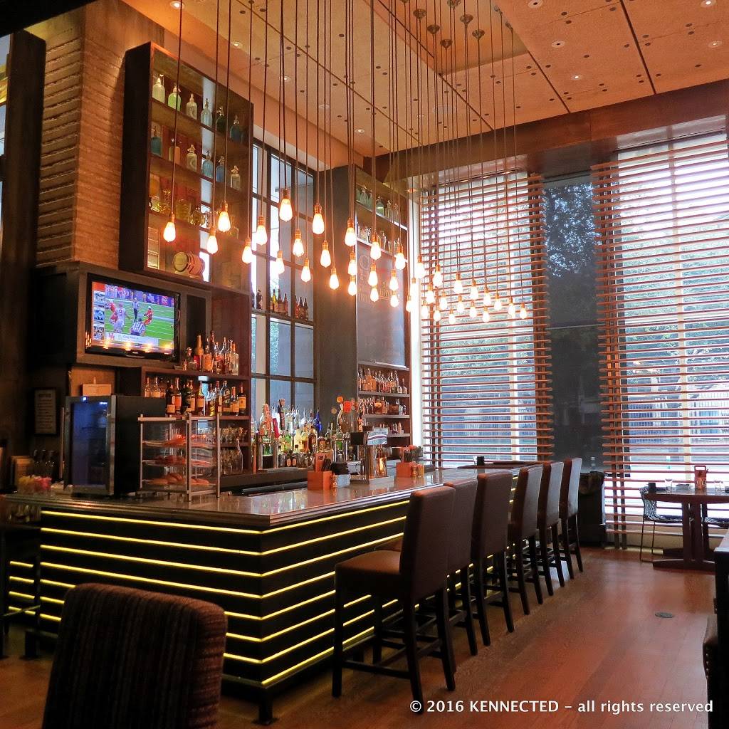 Cook Hall | restaurant | 2440 Victory Park Ln, Dallas, TX 75219, USA | 2143974111 OR +1 214-397-4111