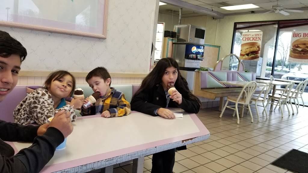 Fosters Freeze | restaurant | 3900 Pelandale Ave #430, Modesto, CA 95356, USA | 2095459150 OR +1 209-545-9150