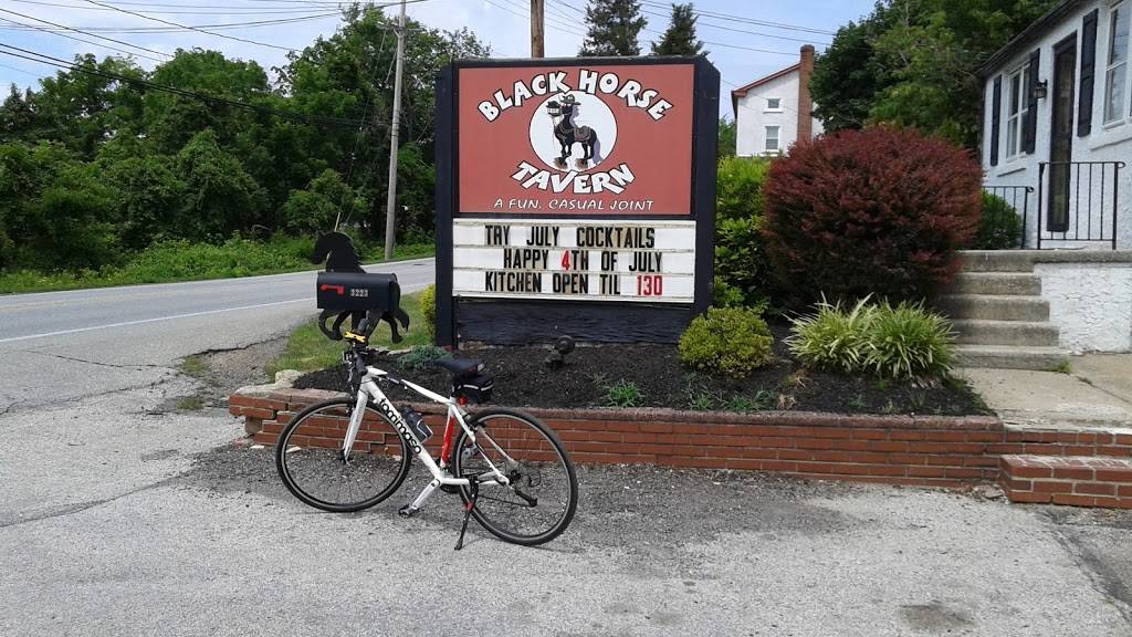 Black Horse Tavern | restaurant | 3223 W Germantown Pike, Eagleville, PA 19403, USA | 4846747200 OR +1 484-674-7200