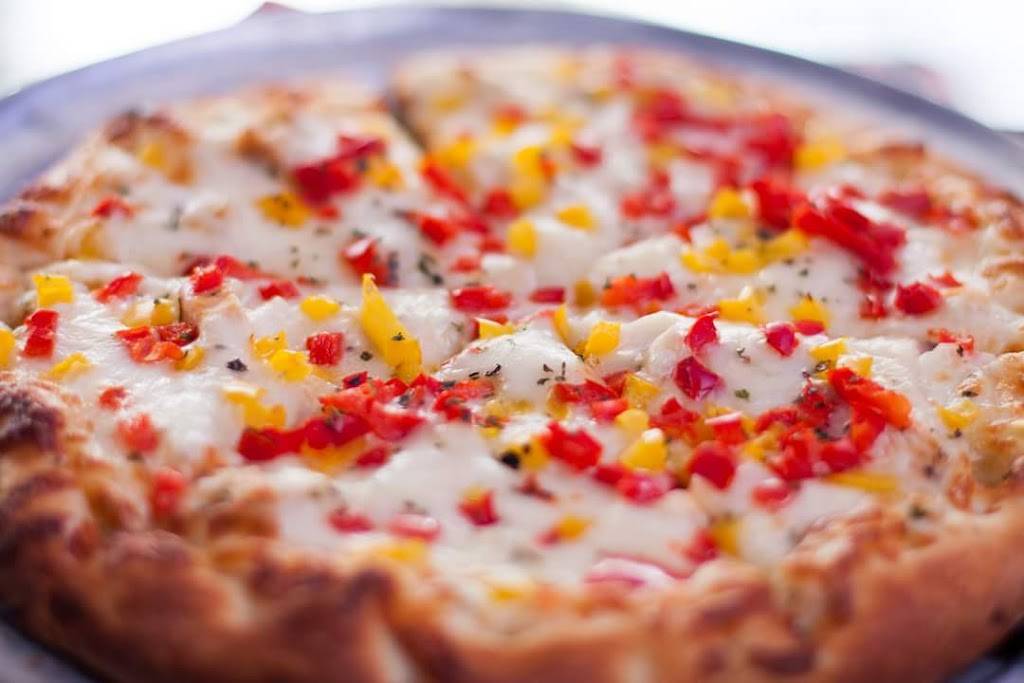 Wicks Pizza Hikes Point | restaurant | 3348 Hikes Ln #103, Louisville, KY 40220, USA | 5029075542 OR +1 502-907-5542