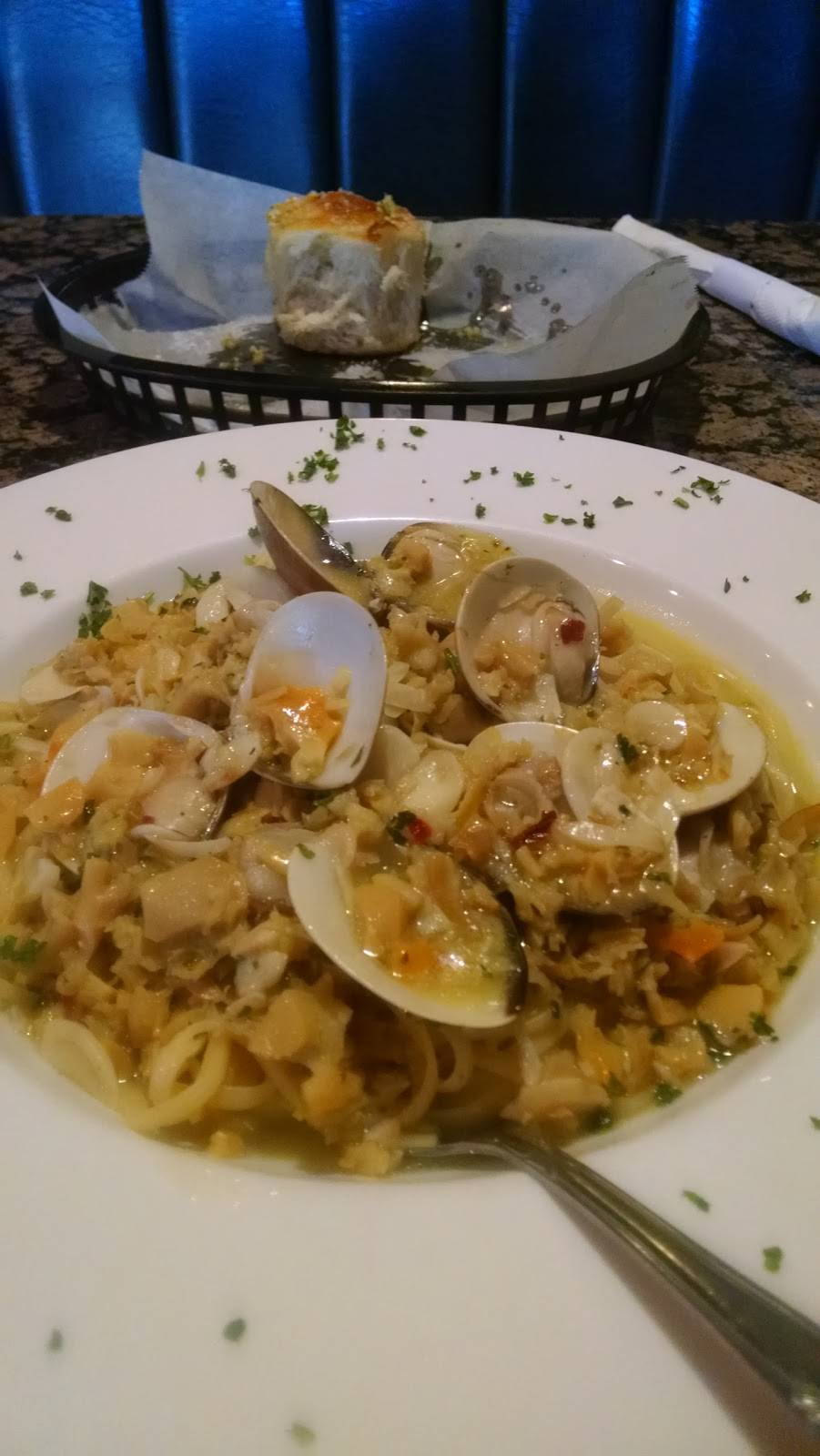 Dominics III | restaurant | 6566 Hypoluxo Rd, Lake Worth, FL 33467, USA | 5616411110 OR +1 561-641-1110