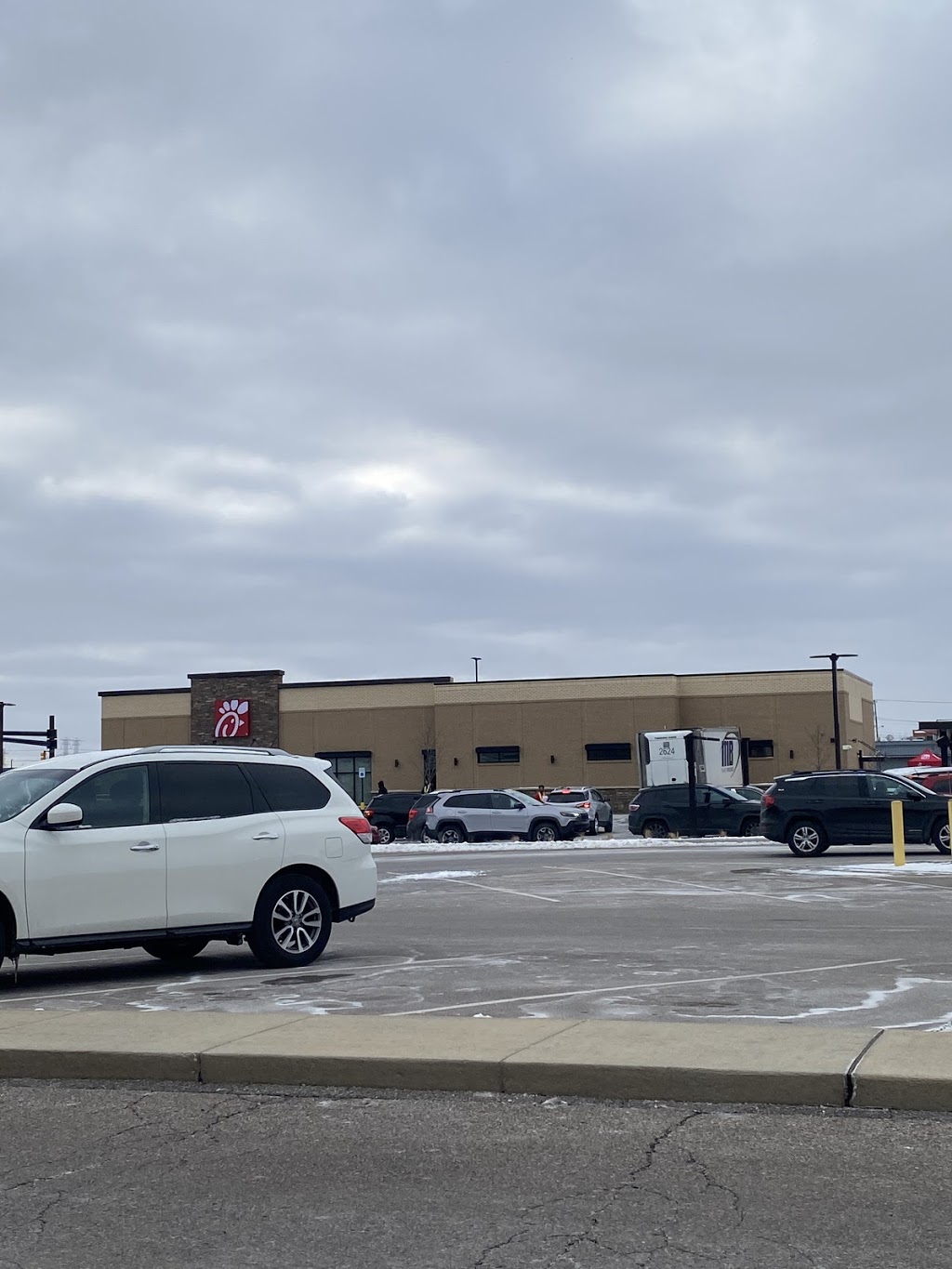 Chick-fil-A | restaurant | 13811 Hall Rd, Shelby Charter Twp, MI 48315, USA | 5868401311 OR +1 586-840-1311