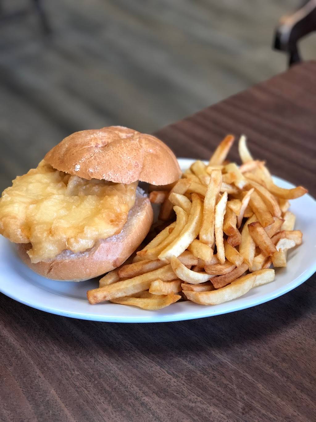 Golden Fish & Chips | restaurant | 388 Main St E, Milton, ON L9T 1P8, Canada | 9058783921 OR +1 905-878-3921