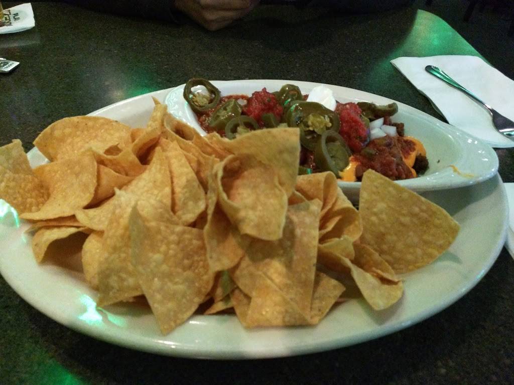 Maxwells Pub & Grill | restaurant | 737 SW 185th Ave, Beaverton, OR 97006, USA | 5036494688 OR +1 503-649-4688