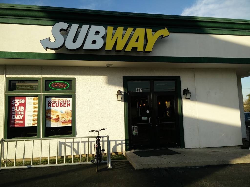 Subway Restaurants | restaurant | 407 W Abram St, Arlington, TX 76010, USA | 8177955800 OR +1 817-795-5800