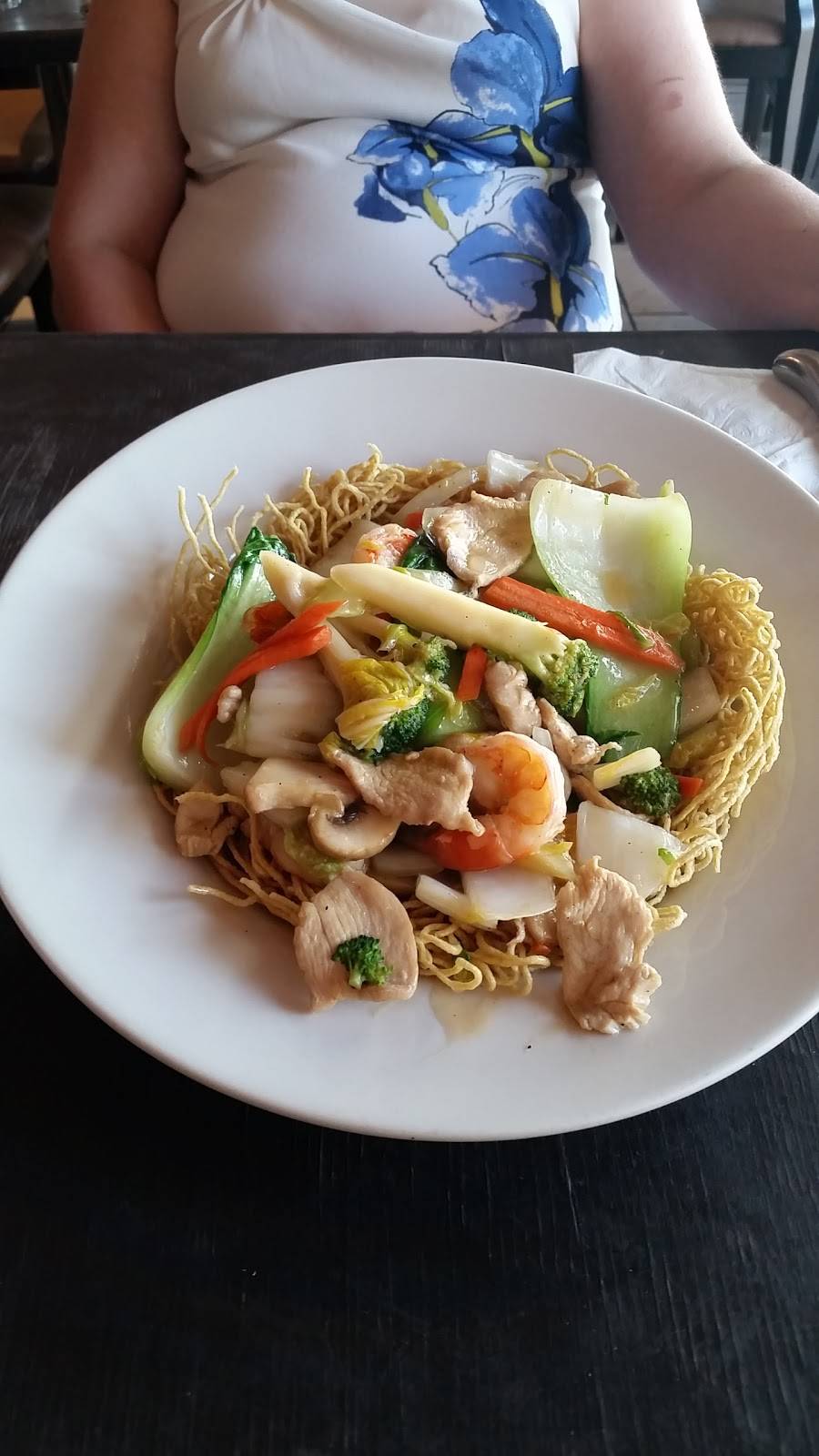 ExotiQua | restaurant | 215 Rue Victoria, Salaberry-de-Valleyfield, QC J6T 1A8, Canada | 4503775553 OR +1 450-377-5553