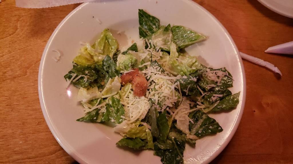 Texas Roadhouse | restaurant | 1808 N Roan St, Johnson City, TN 37601, USA | 4232834117 OR +1 423-283-4117