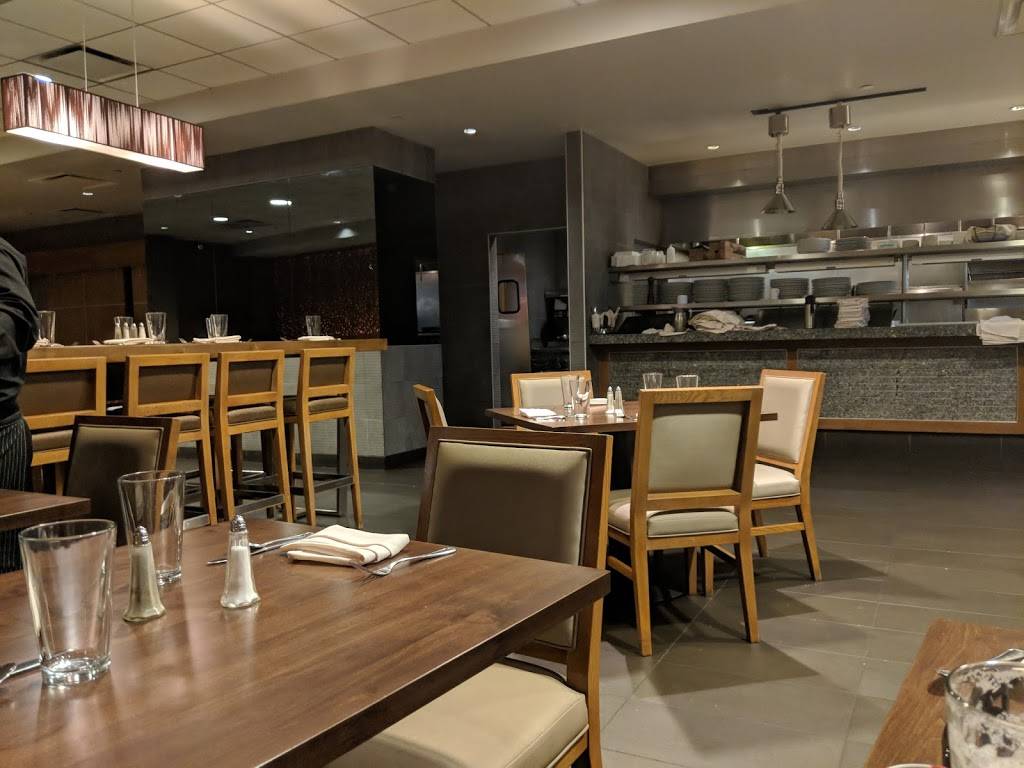 Chicago Fire Oven Restaurant | restaurant | 5440 N River Rd, Rosemont, IL 60018, USA | 8479283860 OR +1 847-928-3860