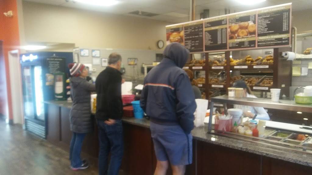 Bagel World II Bakery & Deli | bakery | 203 Canal St, Salem, MA 01970, USA | 9787415225 OR +1 978-741-5225