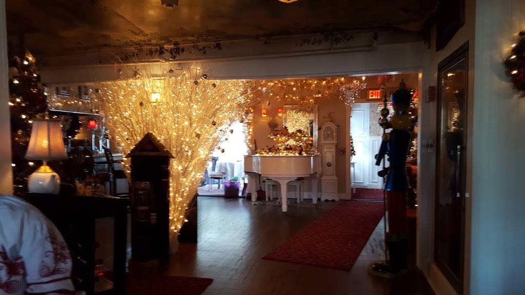 Country House | restaurant | 1175 N Country Rd, Stony Brook, NY 11790, USA | 6317513332 OR +1 631-751-3332