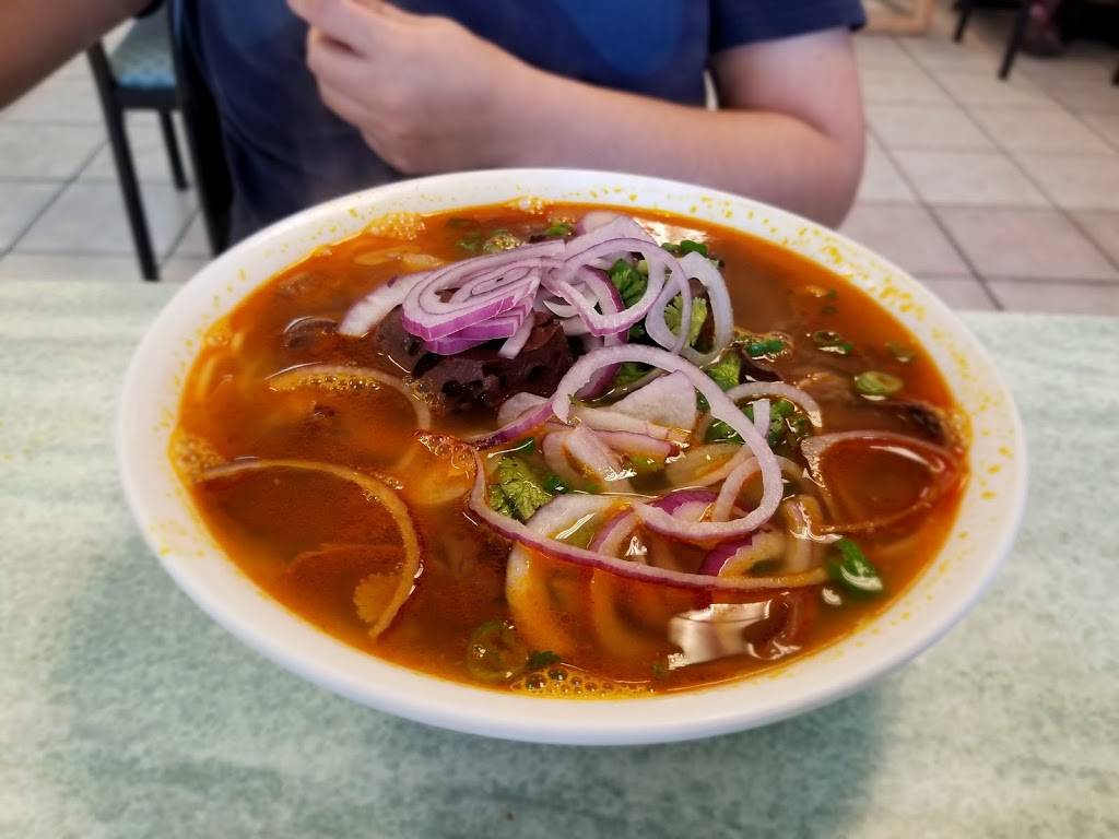 Pho Saigon | restaurant | 2553 Gessner Rd, Houston, TX 77080, USA | 7133299242 OR +1 713-329-9242