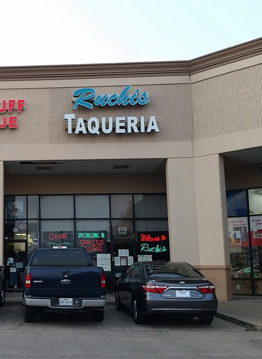 Ruchis Taqueria | restaurant | 6969 Gulf Fwy # 270, Houston, TX 77087, USA | 7136444100 OR +1 713-644-4100