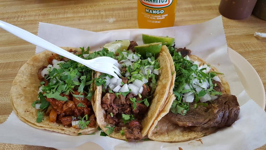 La Rosa | restaurant | 895 Villa St, Elgin, IL 60120, USA | 8477606120 OR +1 847-760-6120