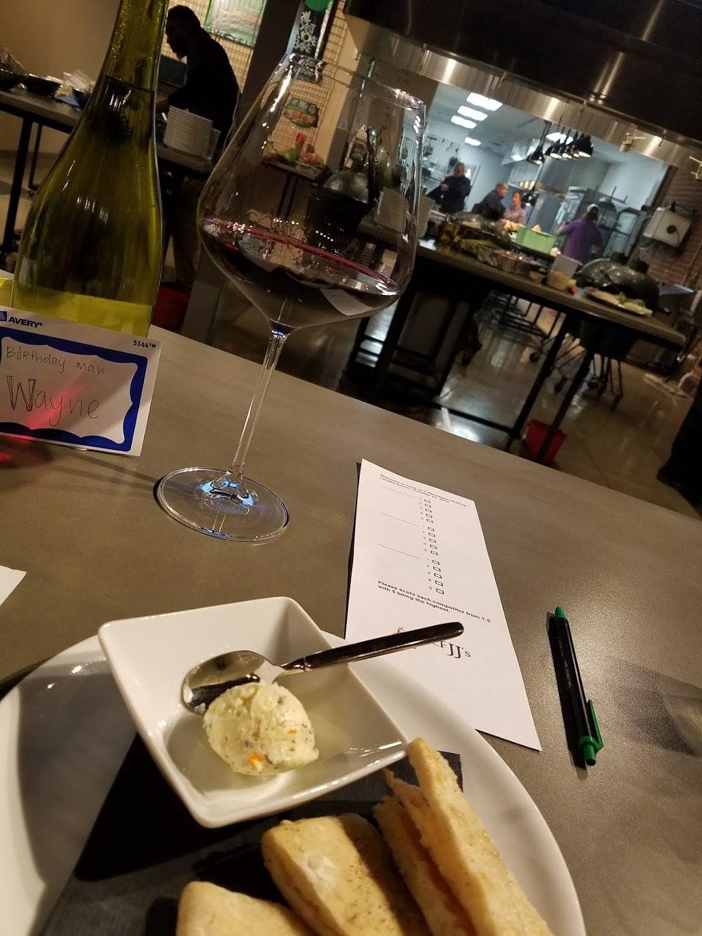 Chef JJs Downtown | restaurant | 42 W South St, Indianapolis, IN 46225, USA | 3176023828 OR +1 317-602-3828