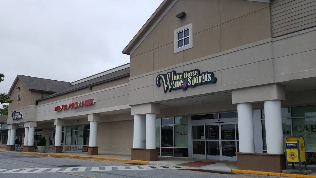 White Horse Wine and Spirits | meal takeaway | 676 White Horse Pike, Absecon, NJ 08201, USA | 6096779880 OR +1 609-677-9880