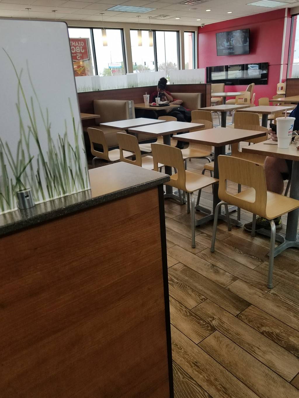 Wendys | restaurant | 790 Joliet St, Dyer, IN 46311, USA | 2198644631 OR +1 219-864-4631