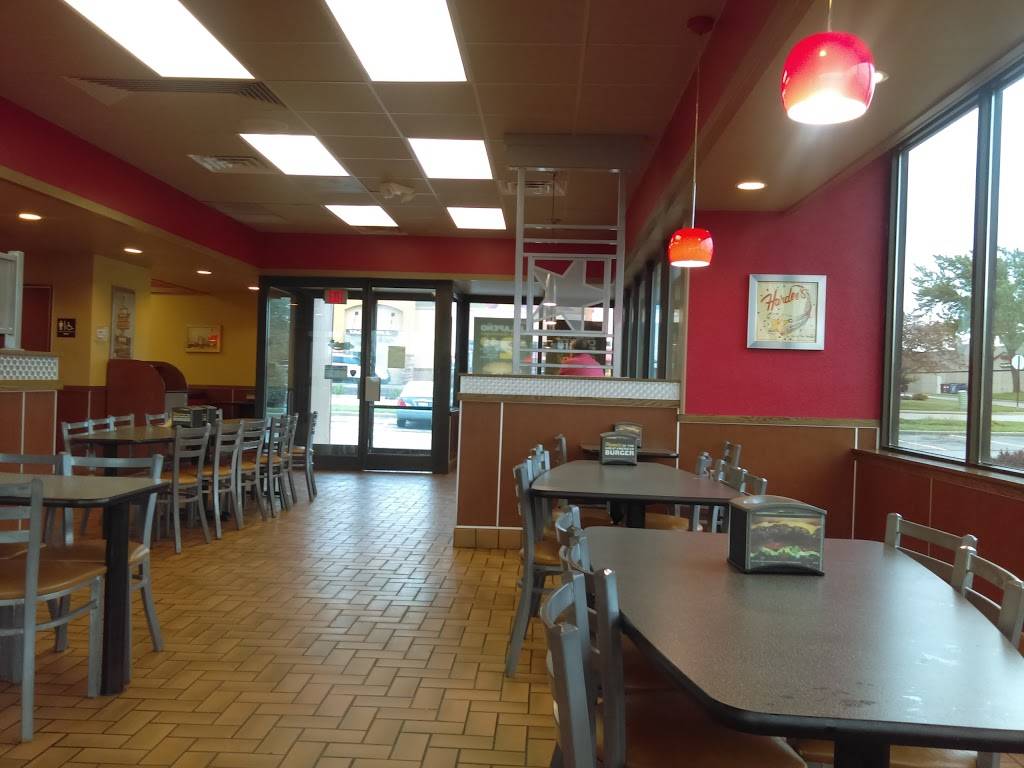 Hardees | restaurant | 1523 E College Ave, Normal, IL 61761, USA | 3094545420 OR +1 309-454-5420