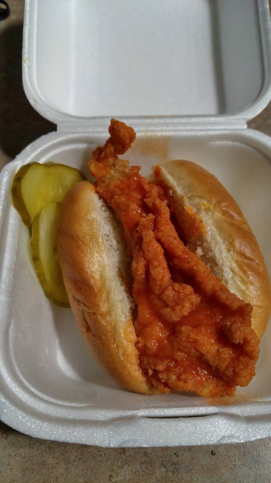 Robs Wicked Chicken & Wedges | restaurant | 466 Horton St E, London, ON N6B 1M3, Canada | 5196731087 OR +1 519-673-1087