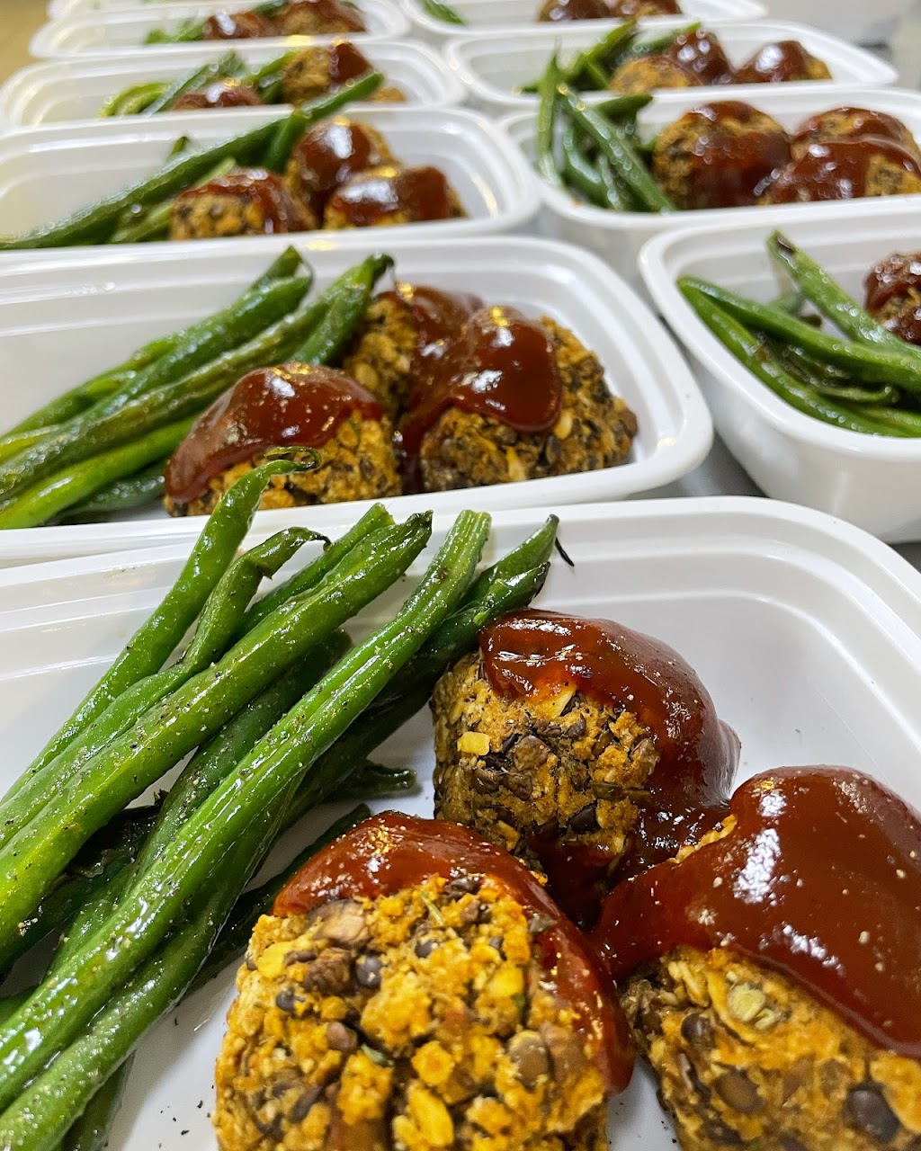 Miroh Meals (URTH meals) | meal delivery | 2398 Franklin Rd, Bloomfield Hills, MI 48302, USA | 5864809895 OR +1 586-480-9895