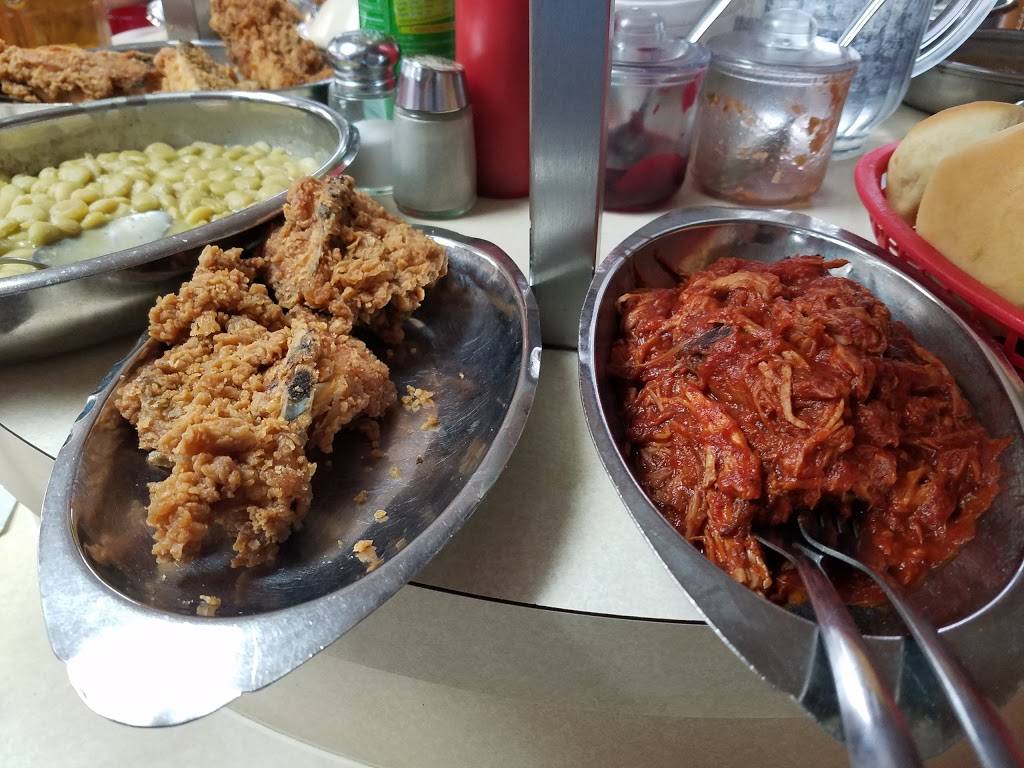 Beas Restaurant | restaurant | 4500 Dodds Ave, Chattanooga, TN 37407, USA | 4238673618 OR +1 423-867-3618