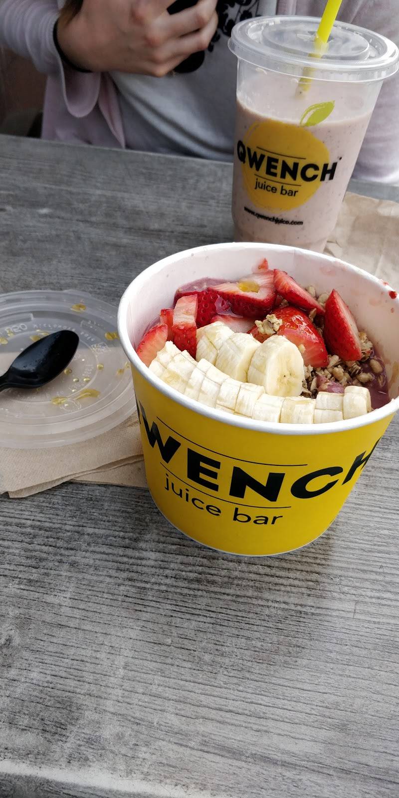 Qwench Juice Bar | restaurant | 6848 Sunset Blvd, Los Angeles, CA 90028, USA | 3234698825 OR +1 323-469-8825
