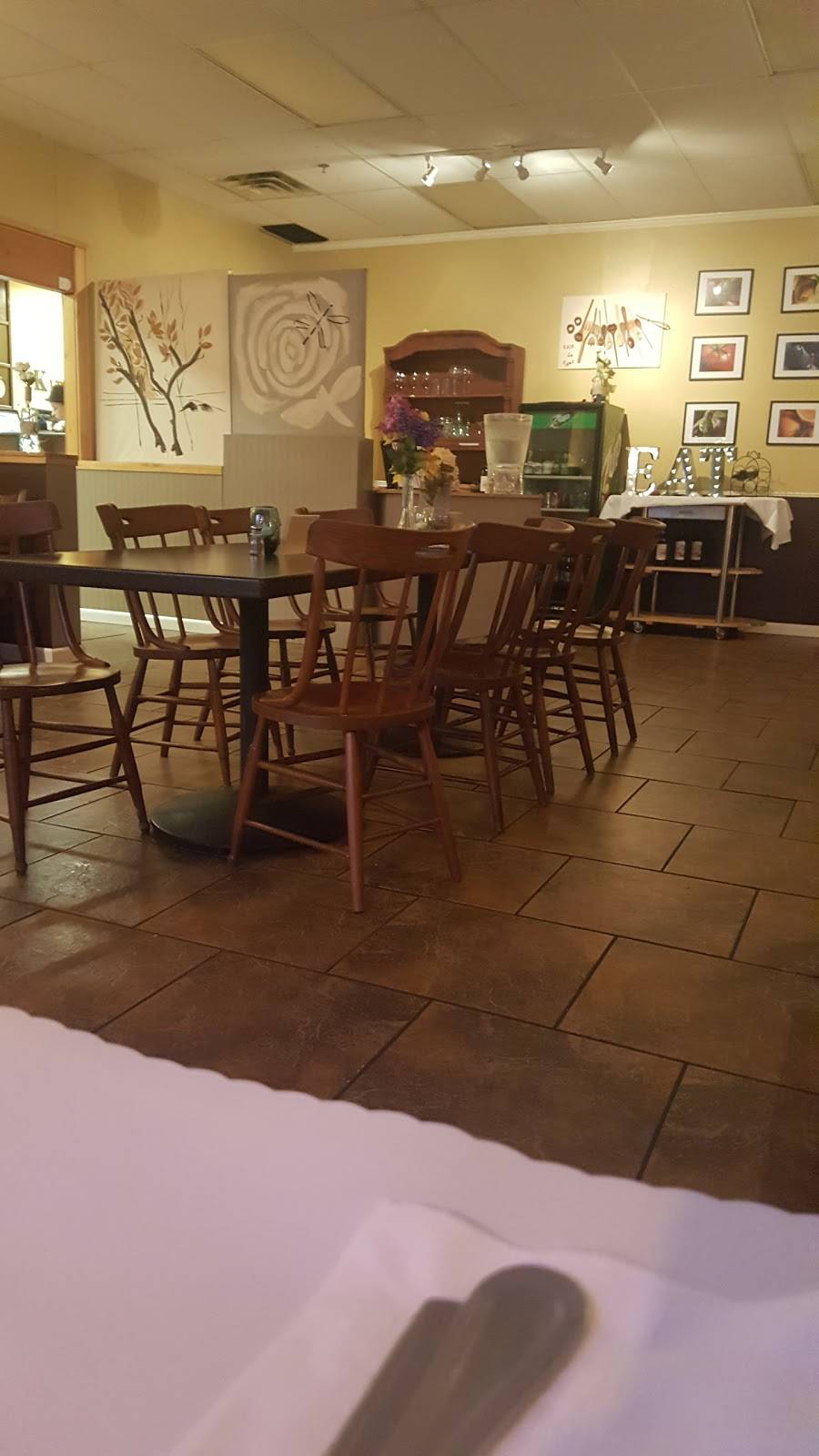 Chic Le Chef | restaurant | 18983 Hartmann Rd # M, Hidden Valley Lake, CA 95467, USA | 7079879664 OR +1 707-987-9664