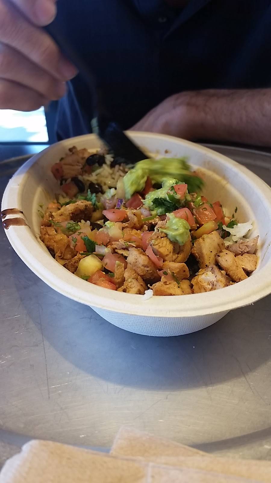 Chipotle Mexican Grill | restaurant | 415 E, TX-281 Loop, Longview, TX 75605, USA | 9036637664 OR +1 903-663-7664