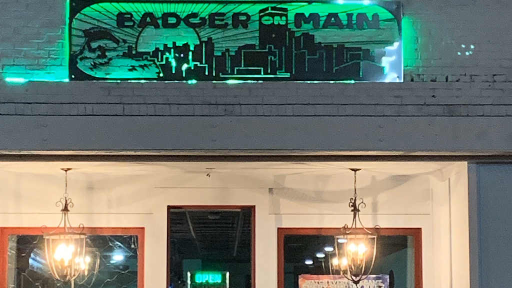 Badger On Main | restaurant | 1118 Main St, Lynchburg, VA 24504, USA | 4346166070 OR +1 434-616-6070