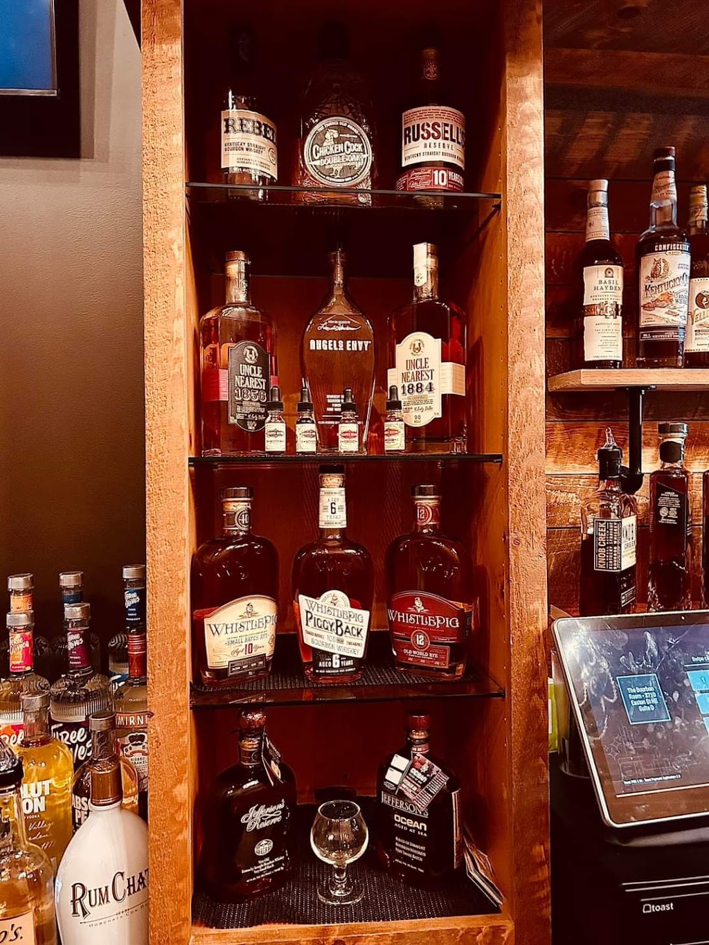 The Bourbon Room | restaurant | 2710 Easton St NE Suite D, North Canton, OH 44721, USA | 3305460214 OR +1 330-546-0214