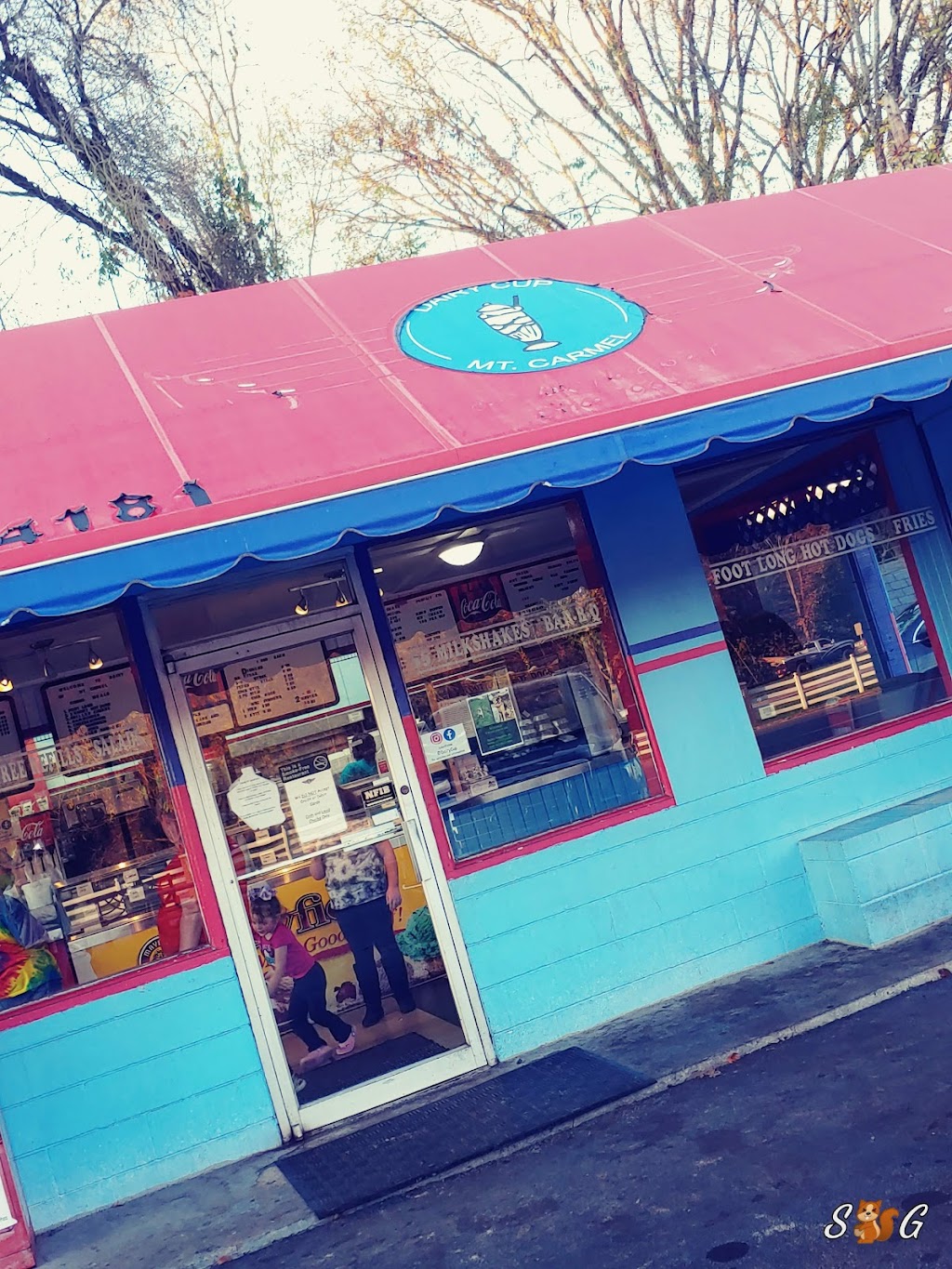 Dairy Cup of Mount Carmel | restaurant | 110 Main St E, Mt Carmel, TN 37645, USA | 4233574181 OR +1 423-357-4181