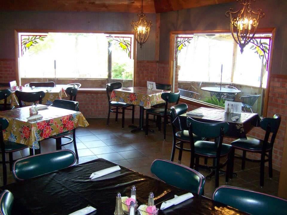 Stuffed Olive | restaurant | 800 Lakeshore Dr, Eufaula, OK 74432, USA | 9186899565 OR +1 918-689-9565