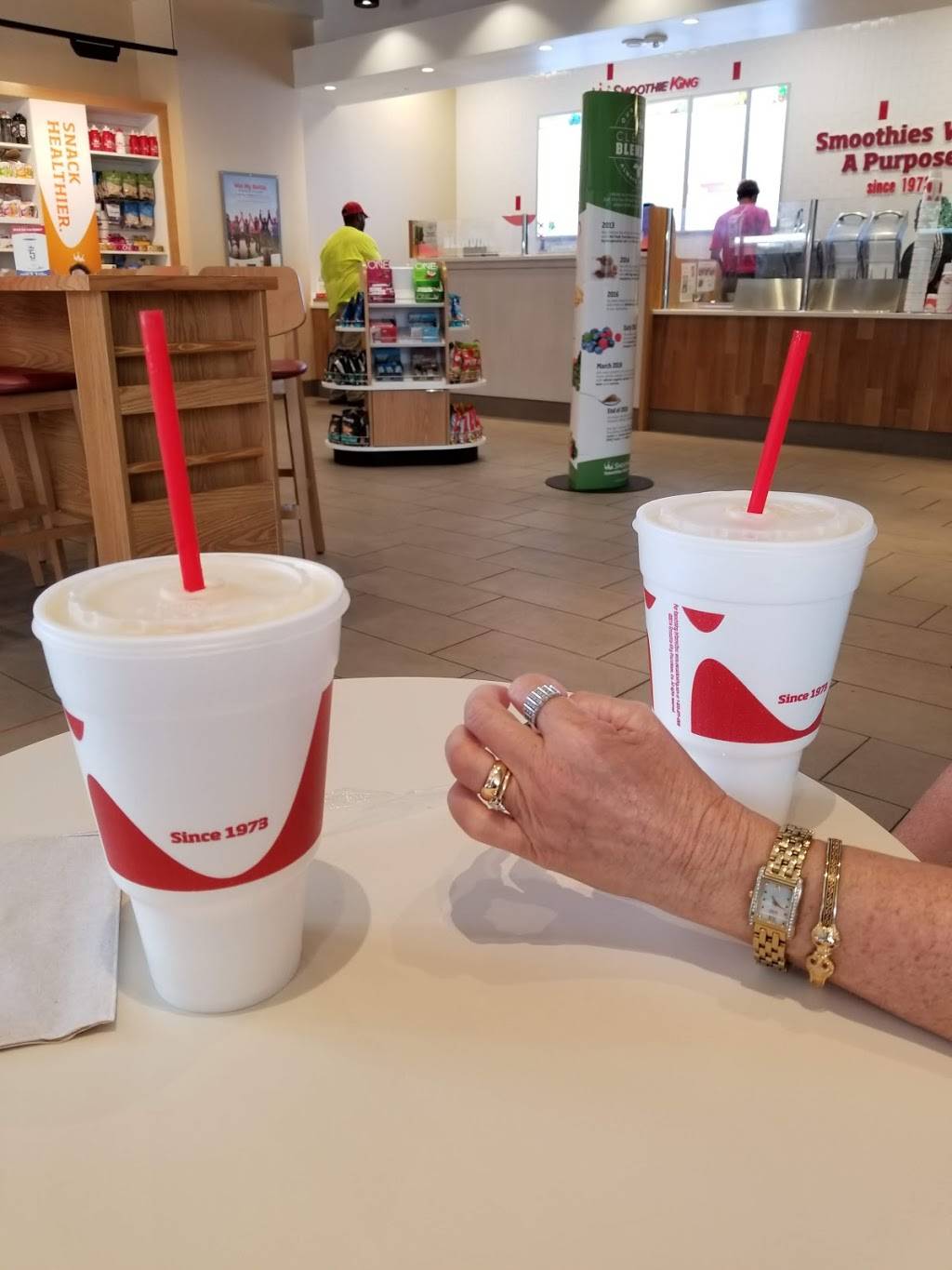 Smoothie King | meal delivery | 601 Poydras St Suite D, New Orleans, LA 70130, USA | 5045237348 OR +1 504-523-7348