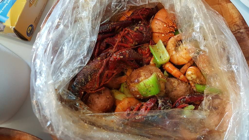 Queen Tea New Orleans Seafood | restaurant | 6404 Horsepen Rd, Richmond, VA 23226, USA | 8042889959 OR +1 804-288-9959