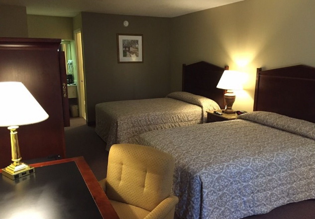 The River Rock Inn | restaurant | 1350 US-62 BUS, Mountain Home, AR 72653, USA | 8704255101 OR +1 870-425-5101