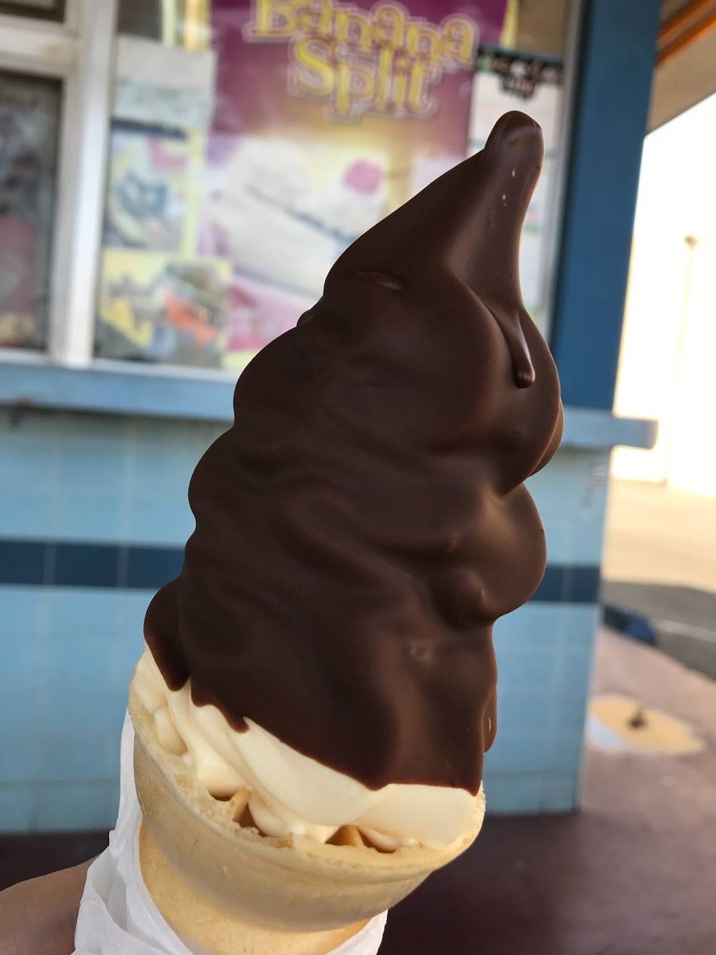 Fosters Freeze | restaurant | 999 South La Brea Ave, Inglewood, CA 90301, USA | 3106732967 OR +1 310-673-2967