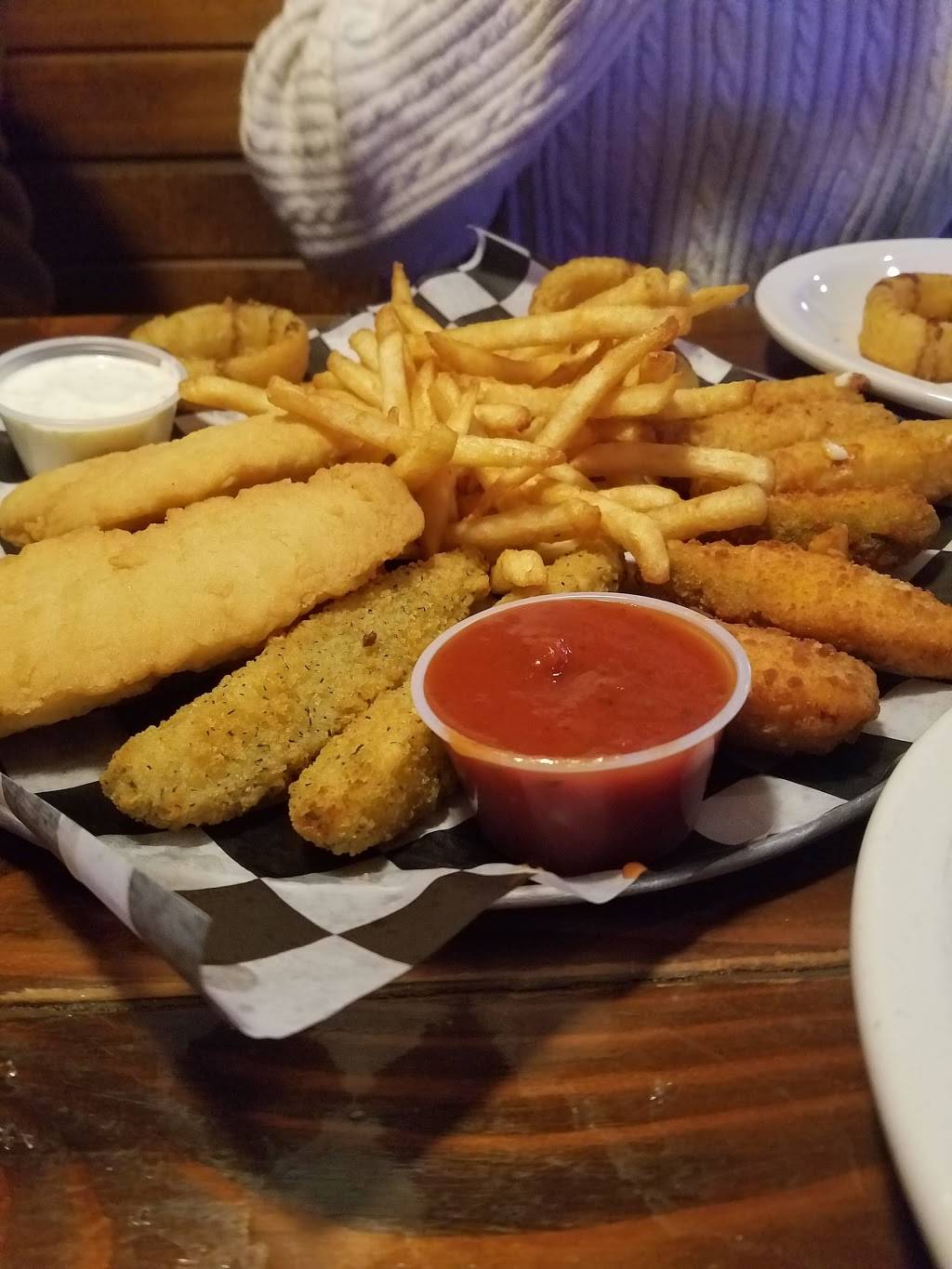 Chiefs Bar and Grill | restaurant | 1600 Crosstown Ave, Silvis, IL 61282, USA | 3092811189 OR +1 309-281-1189