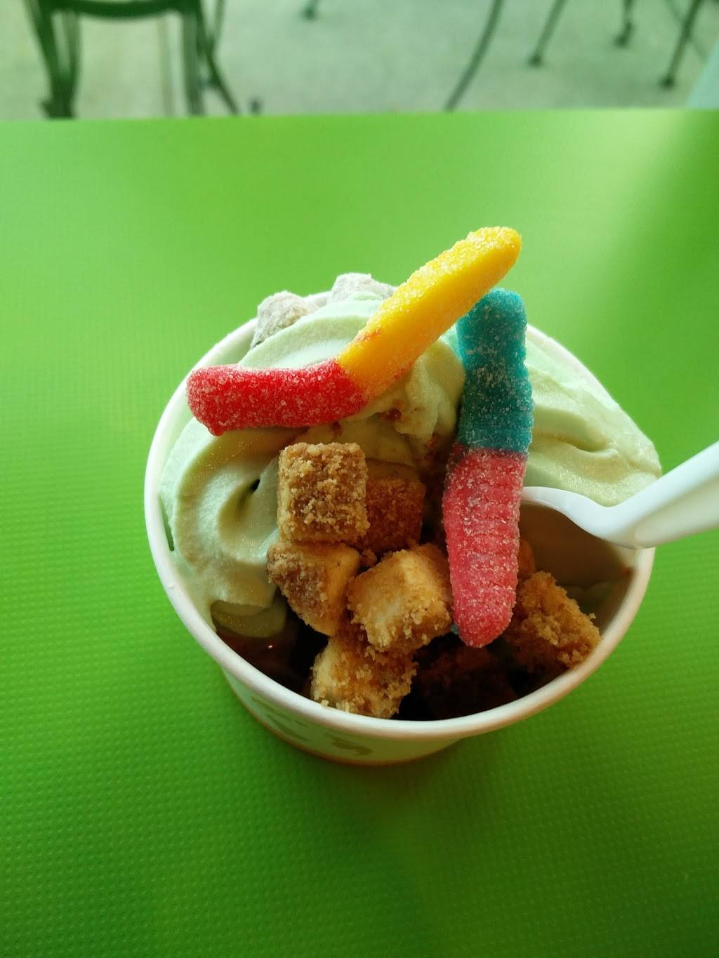 Yolicious Frozen Yogurts | restaurant | 11211 NE Fourth Plain Blvd, Vancouver, WA 98662, USA | 3608965770 OR +1 360-896-5770